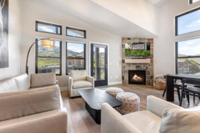 Mayflower Lakeside 1114-302 by Moose Management